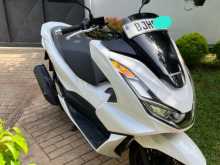 https://riyasewana.com/uploads/honda-pcx-160-198315113843.jpg