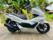https://riyasewana.com/uploads/honda-pcx-160-2021565613062.jpg