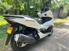 https://riyasewana.com/uploads/honda-pcx-160-2118110913132.jpg
