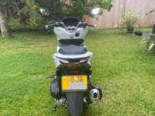 https://riyasewana.com/uploads/honda-pcx-160-2119433913542.jpg
