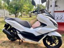 https://riyasewana.com/uploads/honda-pcx-160-2120355913732.jpg