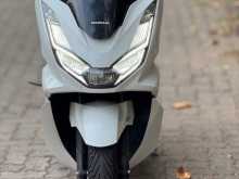 Honda Pcx 160 2023 Motorbike