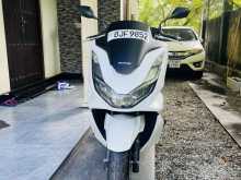 Honda PCX 160 2024 Motorbike