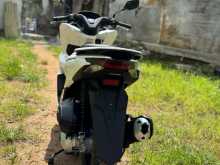 https://riyasewana.com/uploads/honda-pcx-160-2410121713162.jpg