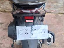 https://riyasewana.com/uploads/honda-pcx-160-2411541324043.jpg