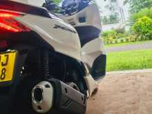 https://riyasewana.com/uploads/honda-pcx-160-247101913084.jpg