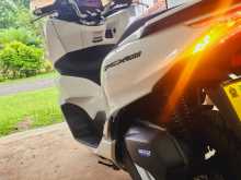 https://riyasewana.com/uploads/honda-pcx-160-247101914003.jpg