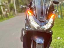 https://riyasewana.com/uploads/honda-pcx-160-2513190922843.jpg