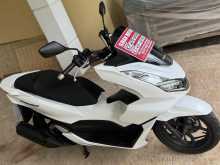 https://riyasewana.com/uploads/honda-pcx-160-2515314822622.jpg