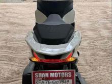 https://riyasewana.com/uploads/honda-pcx-160-2515322324191.jpg