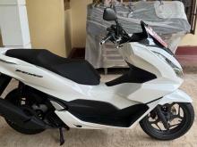 https://riyasewana.com/uploads/honda-pcx-160-2515322424532.jpg