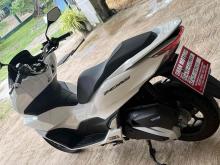 https://riyasewana.com/uploads/honda-pcx-160-2515322424793.jpg