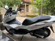 https://riyasewana.com/uploads/honda-pcx-160-2516362813123.jpg