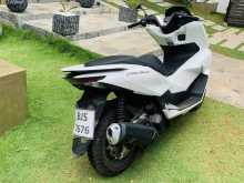 https://riyasewana.com/uploads/honda-pcx-160-2613393722273.jpg