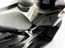 https://riyasewana.com/uploads/honda-pcx-160-2614205422652.jpg