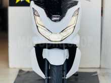 https://riyasewana.com/uploads/honda-pcx-160-2716362113872.jpg