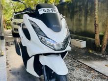 https://riyasewana.com/uploads/honda-pcx-160-289260924101.jpg
