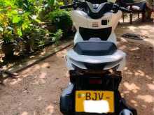 https://riyasewana.com/uploads/honda-pcx-160-2912383122693.jpg