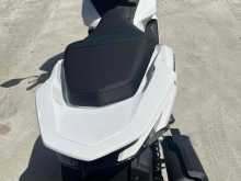https://riyasewana.com/uploads/honda-pcx-160-2916563622482.jpg