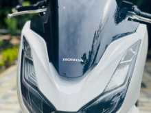 https://riyasewana.com/uploads/honda-pcx-160-292103061623.jpg