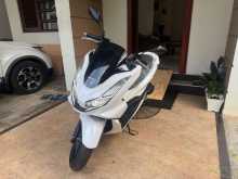 https://riyasewana.com/uploads/honda-pcx-160-29828254062.jpg