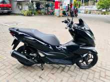 https://riyasewana.com/uploads/honda-pcx-160-3014454122363.jpg