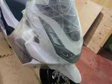 https://riyasewana.com/uploads/honda-pcx-160-3110493122662.jpg