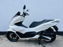https://riyasewana.com/uploads/honda-pcx-160-315004724422.jpg