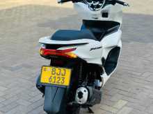 https://riyasewana.com/uploads/honda-pcx-160-422260222042.jpg