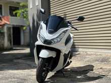 Honda PCX 160 2023 Motorbike