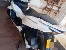 https://riyasewana.com/uploads/honda-pcx-160-613404013403.jpg