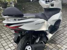 https://riyasewana.com/uploads/honda-pcx-160-76404922133.jpg