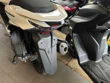 https://riyasewana.com/uploads/honda-pcx-160-811024222463.jpg