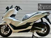 https://riyasewana.com/uploads/honda-pcx-160-89263022972.jpg