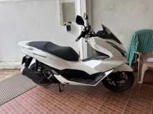 https://riyasewana.com/uploads/honda-pcx-160-911302013662.jpg