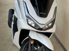 https://riyasewana.com/uploads/honda-pcx-160cc-25819404432.jpg