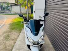 Honda PCX 160cc 2023 Motorbike