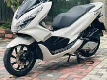 https://riyasewana.com/uploads/honda-pcx-1614331224703.jpg