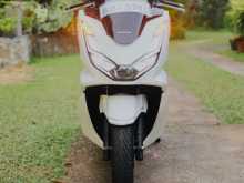 Honda PCX 2022 Motorbike