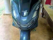 Honda PCX 2022 Motorbike