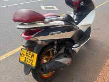 https://riyasewana.com/uploads/honda-pcx-1913034622323.jpg
