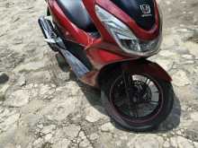 https://riyasewana.com/uploads/honda-pcx-2015-81312484902.jpg
