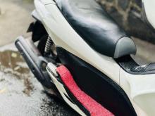 https://riyasewana.com/uploads/honda-pcx-201743586574.jpg