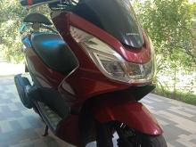 Honda Pcx 2018 Motorbike