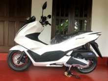 Honda PCX 2024 Motorbike