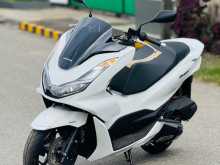 https://riyasewana.com/uploads/honda-pcx-2024-2213163913712.jpg