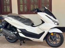 Honda PCX Japan 2025 Motorbike