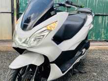 Honda PCX 2017 Motorbike