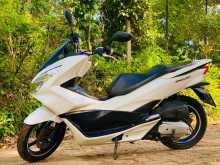 https://riyasewana.com/uploads/honda-pcx-21957394923.jpg