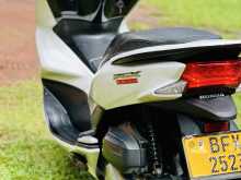 https://riyasewana.com/uploads/honda-pcx-2210022722063.jpg